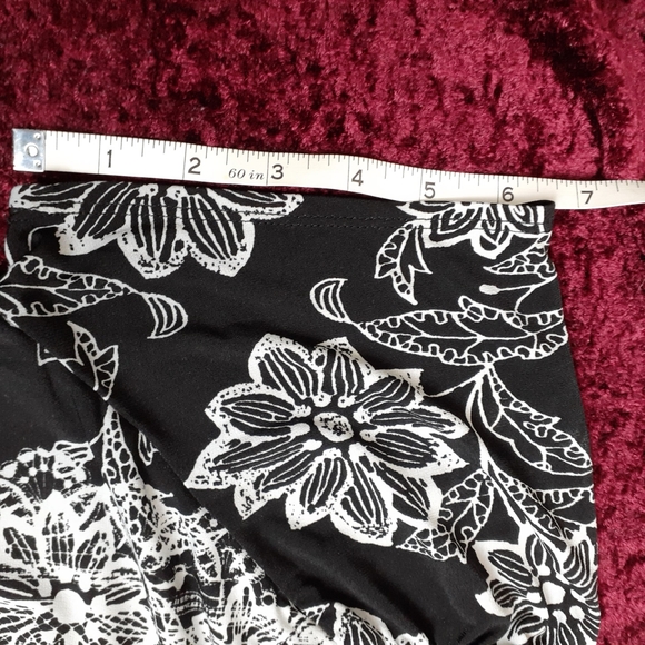 Vintage Suzie Black and and White Blouse - Picture 11 of 11